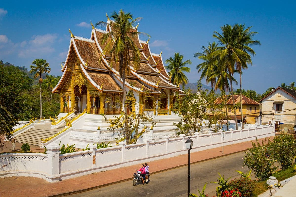 Vùng Đất Của Một Triệu Con Voi: Tour Ngắm Cảnh Luang Prabang & Vang Vieng