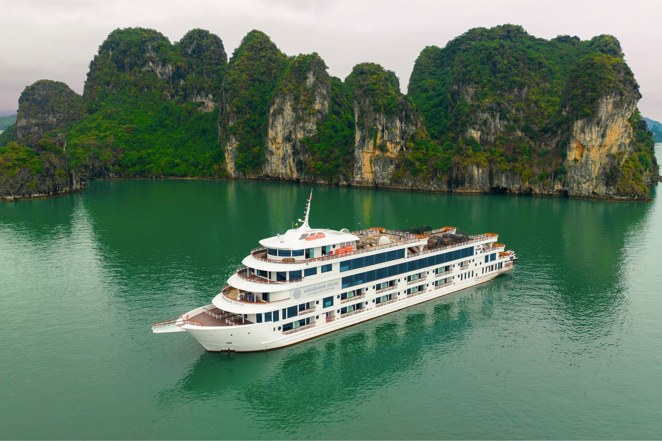 Ambassador Day Cruise - Grand 5-Star Day Tour