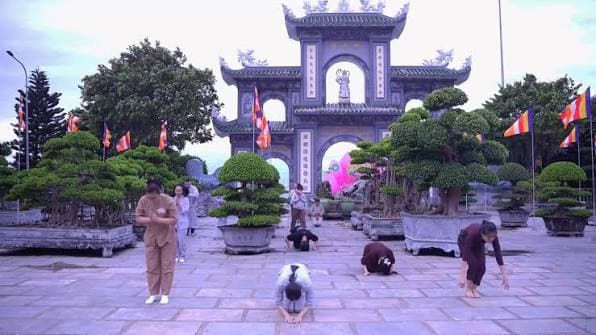 Hành Trình Tam Bộ Nhất Bái